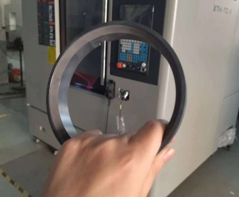 碳化硅陶瓷雕銑機(jī) 碳化硅陶瓷雕銑機(jī)